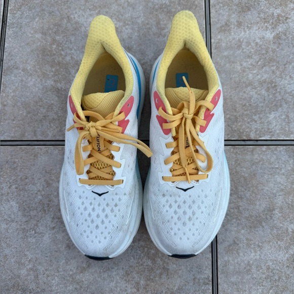 HOKA
WOMEN'S CLIFTON 9 - Picture 5 of 15